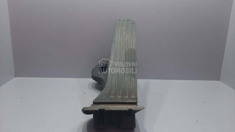 PAPUCICA GASA za Volkswagen Passat B6