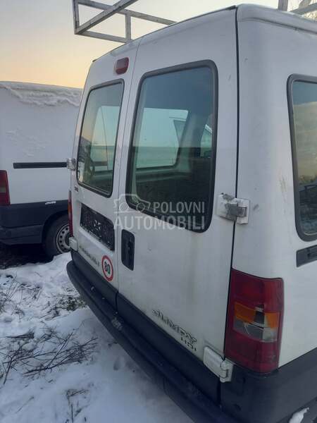 Zadnja gepek vrata bela za Citroen Jumpy od 2004. do 2007. god.