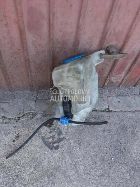 Boca za vodu sa senzorom za Volkswagen Golf 4