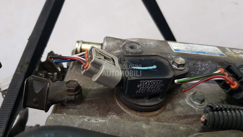 BOMBINA za Toyota Avensis