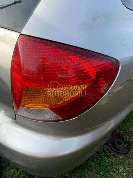 Stop svetla za Kia Rio od 2001. do 2005. god.