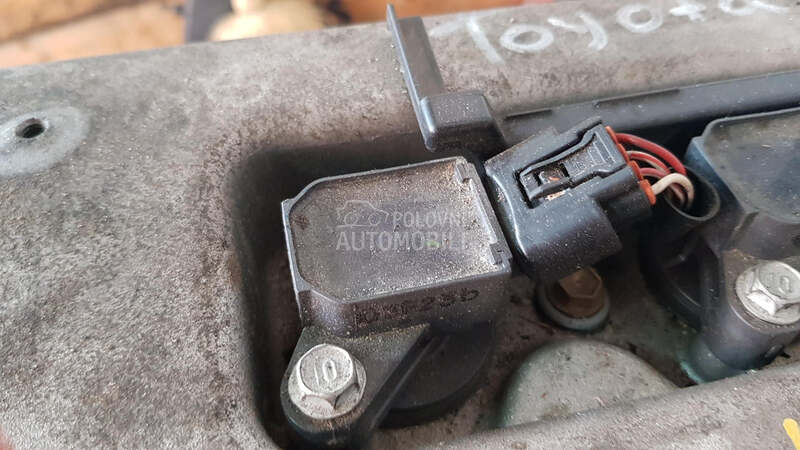 BOMBINA za Toyota Avensis