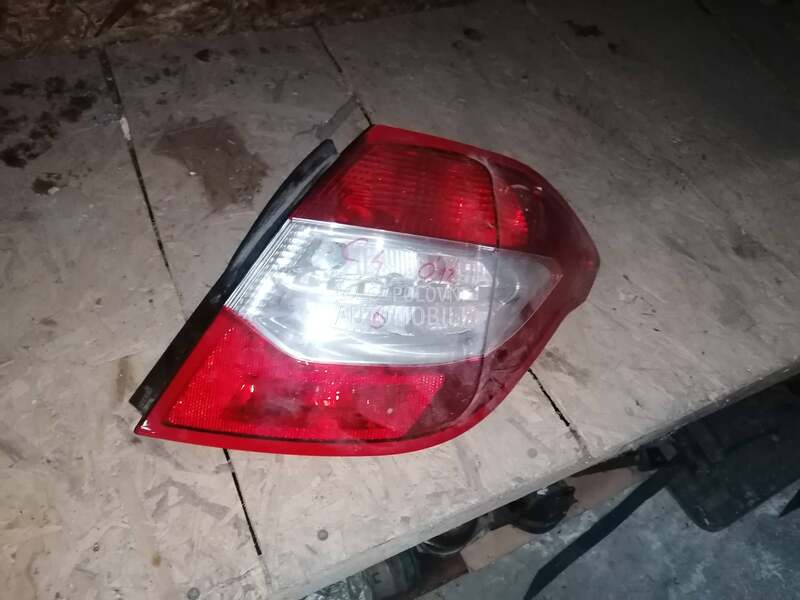 desno stop svetlo za Citroen C4 za 2012. god.