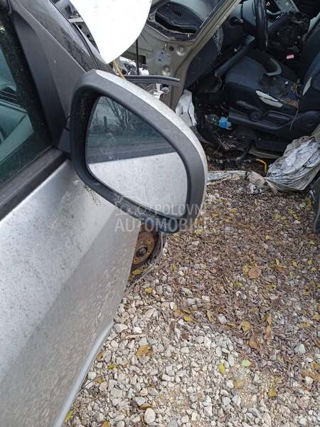 retrovizor za Suzuki Swift od 2006. do 2013. god.