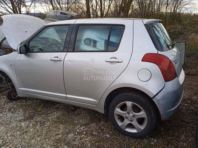 prednji branik za Suzuki Swift od 2005. do 2013. god.