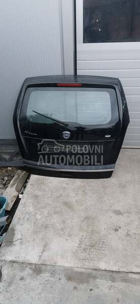 Gepek vrata crna za Lancia Musa od 2006. do 2010. god.