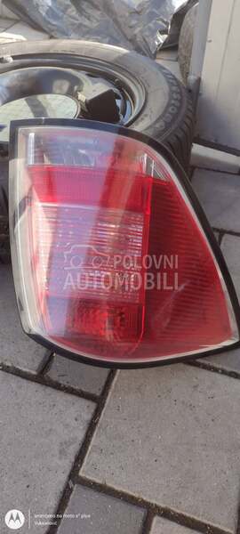 Levo stop svetlo za Opel Astra H