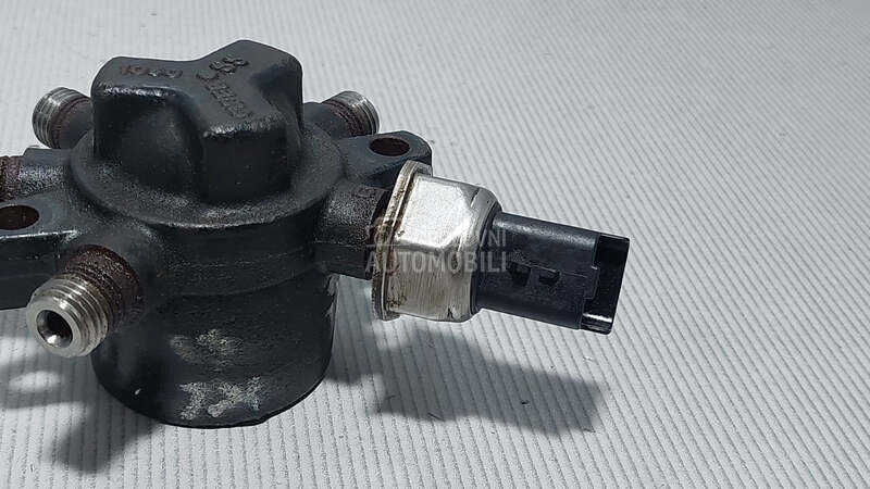 SENZOR PRITISKA GORIVA za Nissan Kubistar