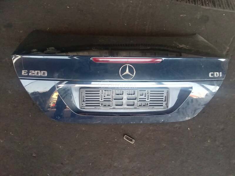 Hauba zadnja E 211 za Mercedes Benz E 220