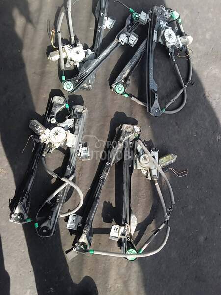 podizaci stakala vrata za Ford Focus od 2001. do 2005. god.