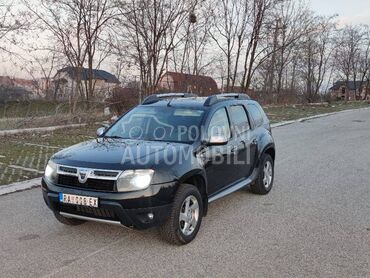 Dacia Duster laureate, 5.490 €, 2012. Džip/SUV, Benzin + Gas (TNG) | 1596 cm3, 156.000 km, 77kW (105 KS), Manuelni 6 brzina, 4/5 vrata, 5 sedišta, Beograd