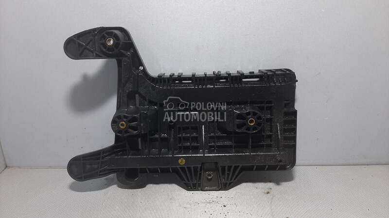 NOSAC AKUMULATORA za Volkswagen Golf 6