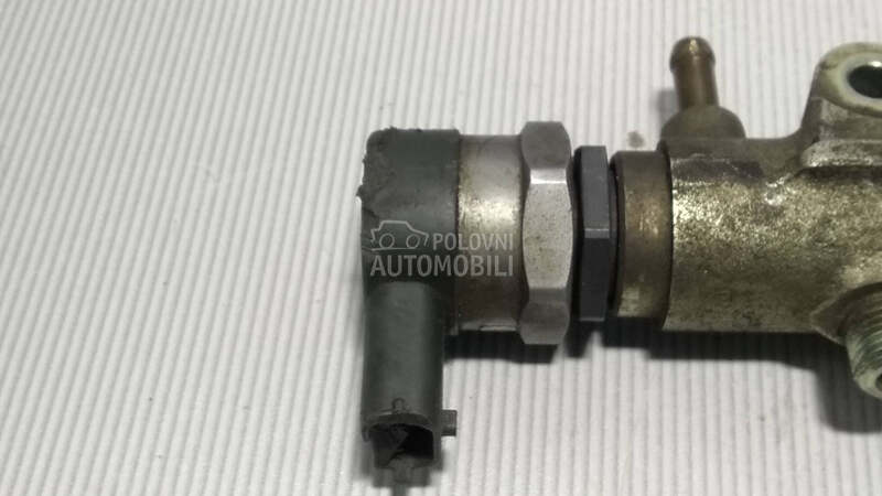 SENZOR PRITISKA GORIVA za Jeep Grand Cherokee