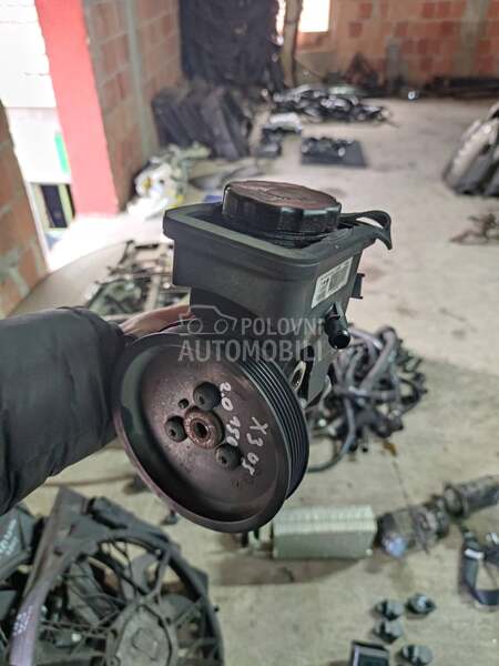 Servo pumpa E83 za BMW X3