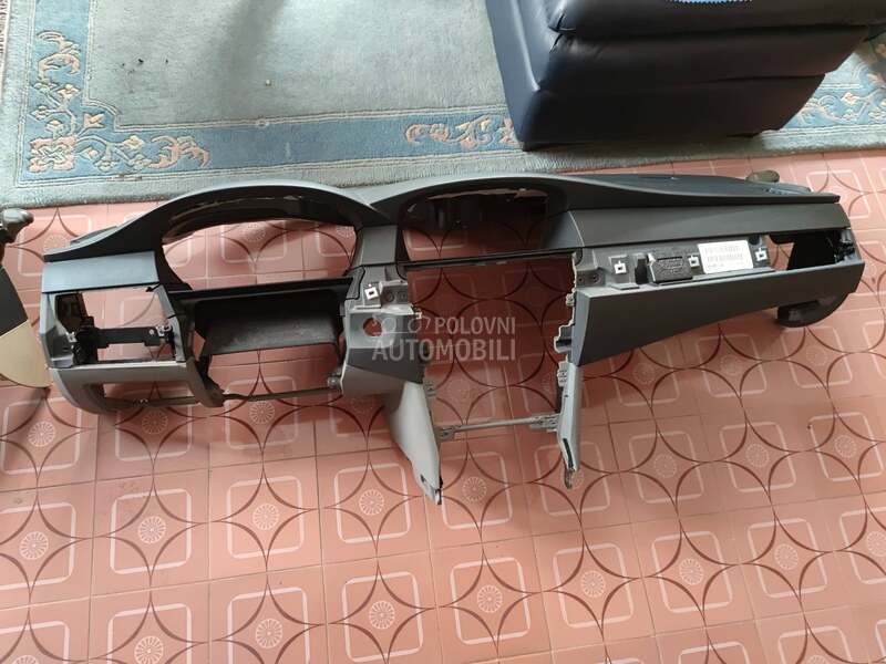 Instrument tabla head up E60 za BMW 520, 523, 524 ...