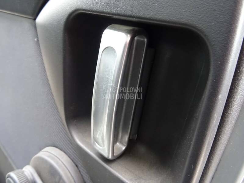 Unutrašnja kvaka kliznih vrata za Fiat Ulysse od 2002. do 2014. god.