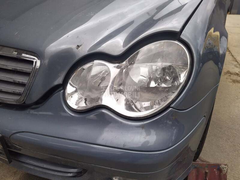 Farovi za Mercedes Benz C 180, C 200, C 220 ... od 2001. do 2006. god.