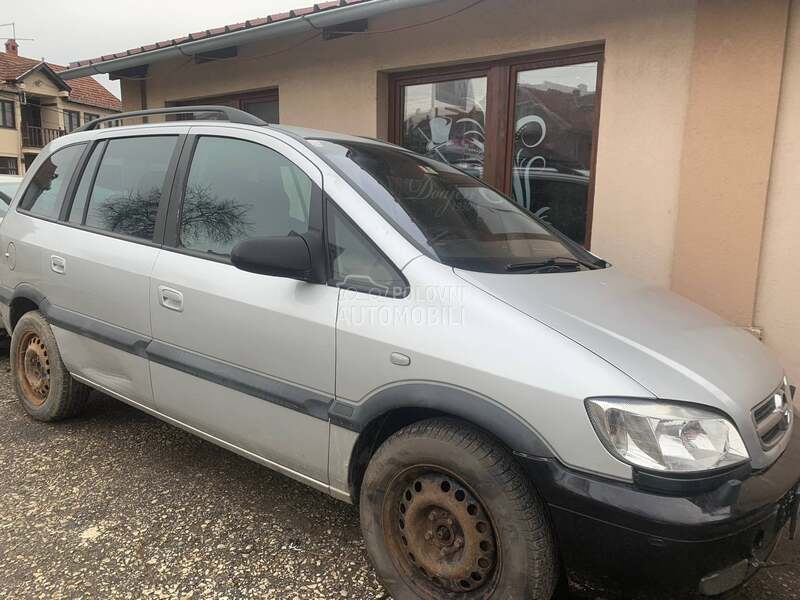 Opel Zafira 2,0dti 2003. god. -  kompletan auto u delovima
