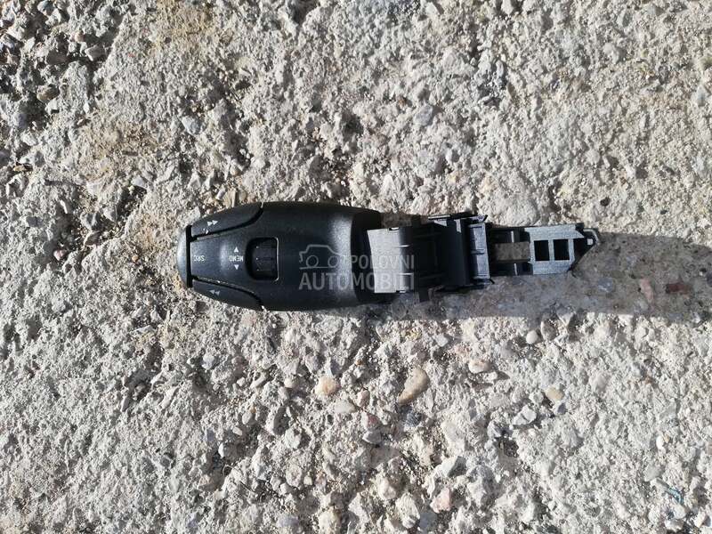 Rucica ablendera za Peugeot 206 od 2000. do 2005. god.