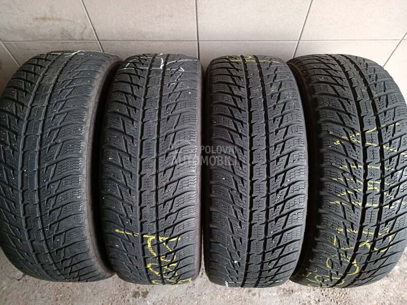 Nokian 225/60 R17 Zimska