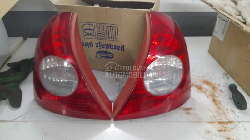 stop svetla za Renault Clio od 2001. do 2007. god.