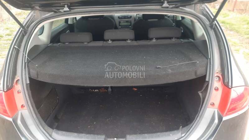Polica prtljažnika - gepeka za Seat Leon