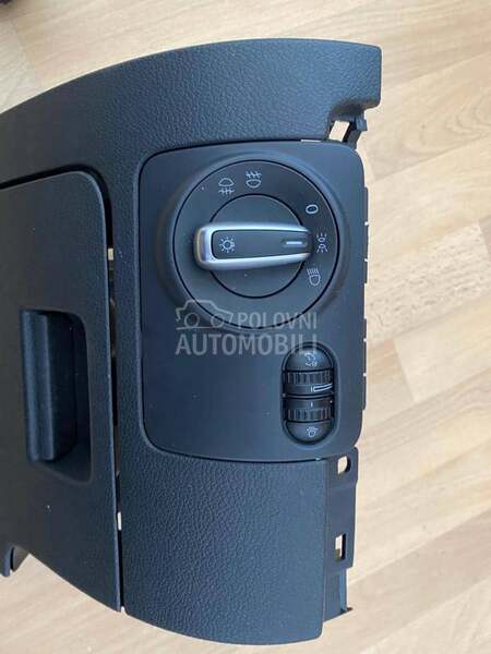 Prekidac svetala za Volkswagen Golf 5, Golf 6, Passat B6 ... od 2004. do 2015. god.