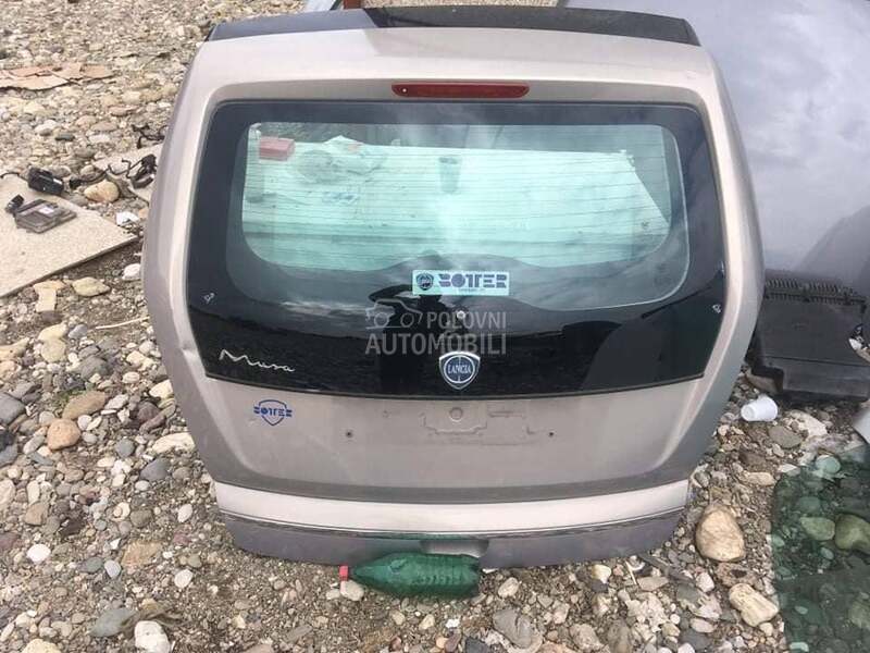 gepek staklo za Lancia Musa od 2005. do 2014. god.