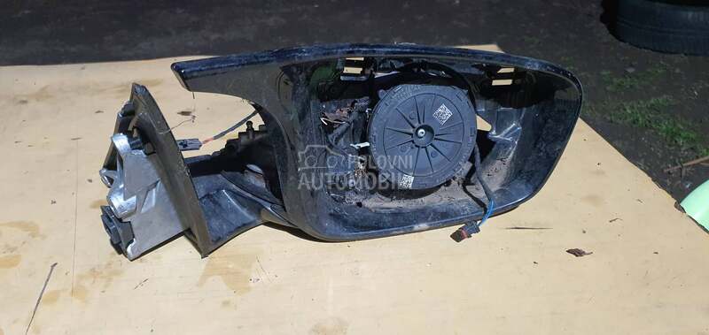 desni retrovizor g30 g31 M f90 za BMW 518, 520, 523 ...