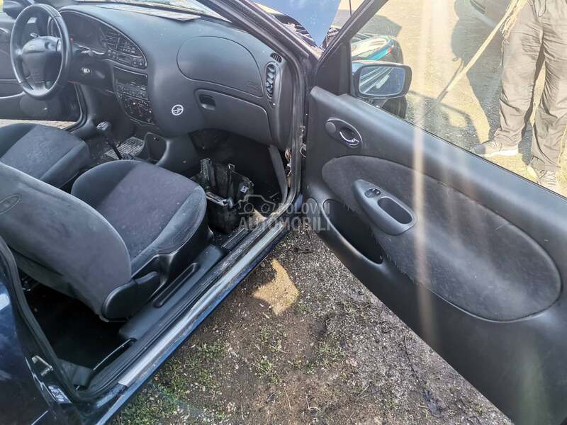 brave vrata za Ford Fiesta od 2000. do 2002. god.
