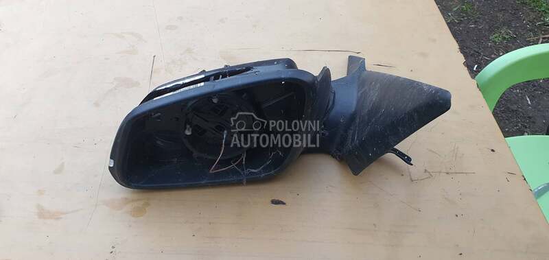 levi retrovizor f20 f21 za BMW Serija 1
