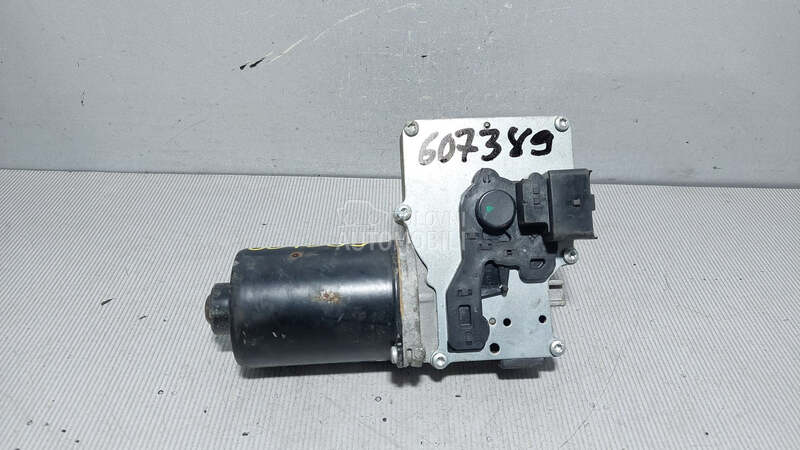 MOTORIC PREDNJEG BRISACA za Peugeot 307