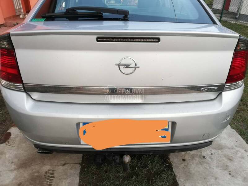 Gepek vrata za xedzbek za Opel Vectra C od 2002. do 2008. god.