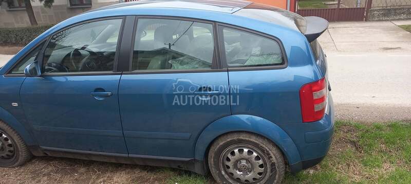 Audi A2 2002. god. -  kompletan auto u delovima