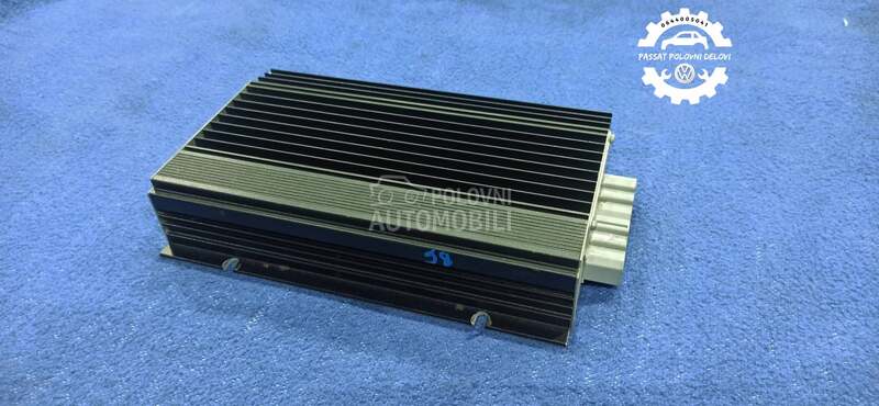 Dynaudio pojacalo za Volkswagen Passat B6