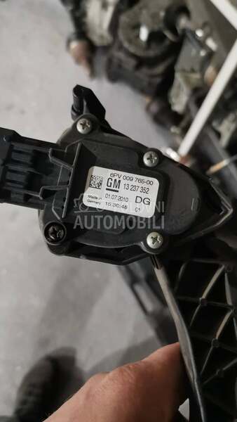 pedala gasa za Opel Insignia od 2009. do 2022. god.