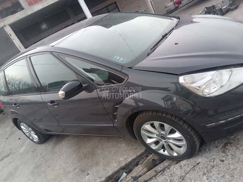 Ford S-Max 2012. god. -  kompletan auto u delovima