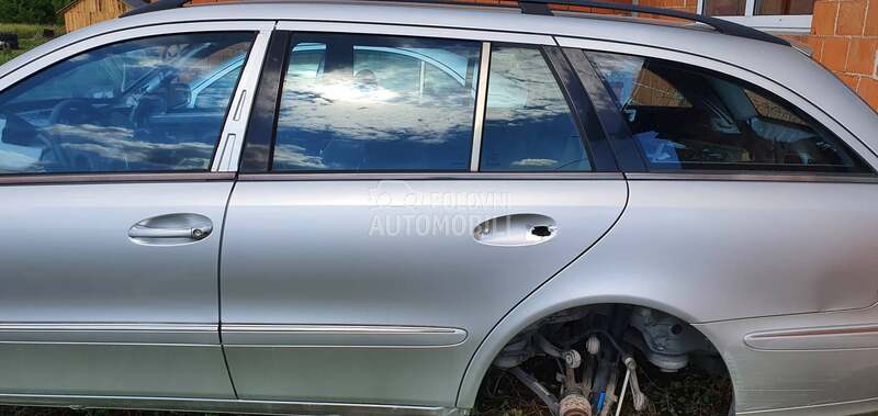 Zadnja leva vrata karavan w211 za Mercedes Benz E Klasa