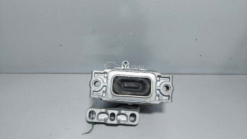 NOSAC MOTORA za Volkswagen Passat CC