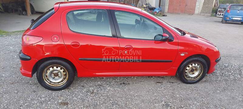 zadnja desna vrata crvena za Peugeot 206