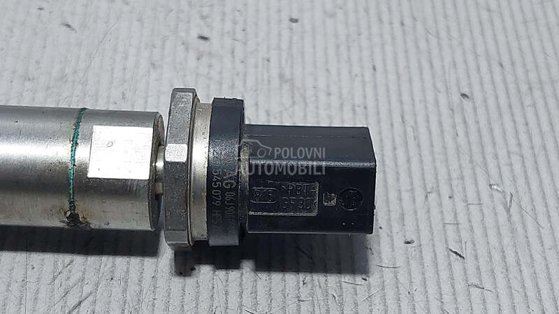 SENZOR PRITISKA GORIVA za Volkswagen Golf 7