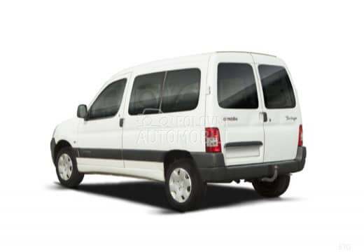 Citroen Berlingo Delovi 2006. god. -  kompletan auto u delovima