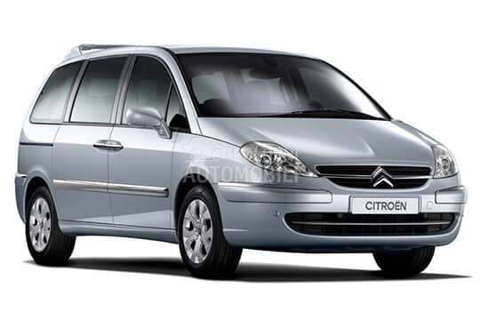 Citroen C8 Delovi 2004. god. -  kompletan auto u delovima