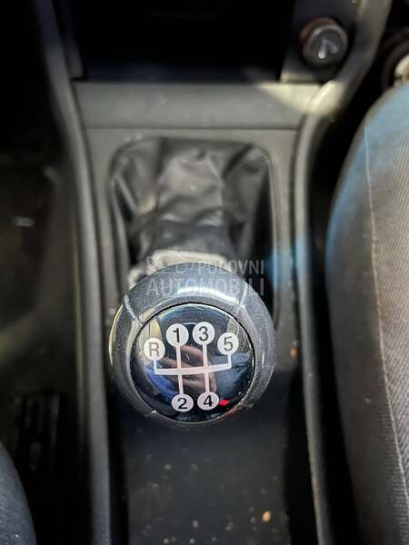 Rucica menjaca za Opel Astra G od 2000. do 2005. god.