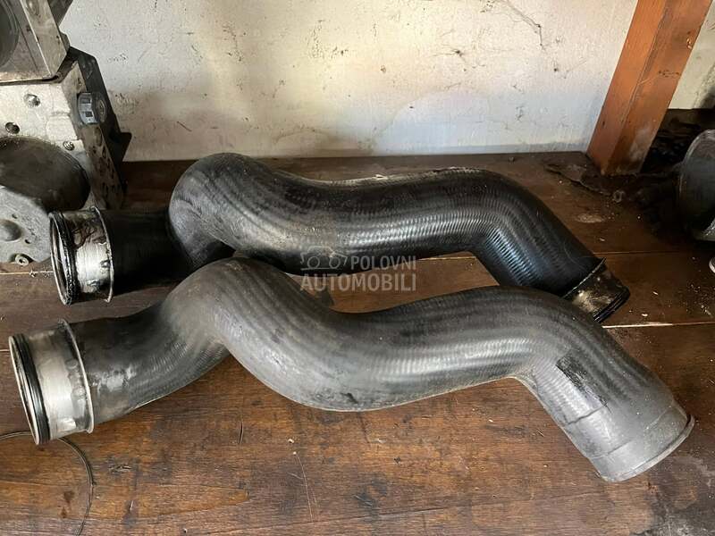 crevo interkulera za Volkswagen Passat B5, Passat B5.5, Golf 4 od 2000. do 2005. god.