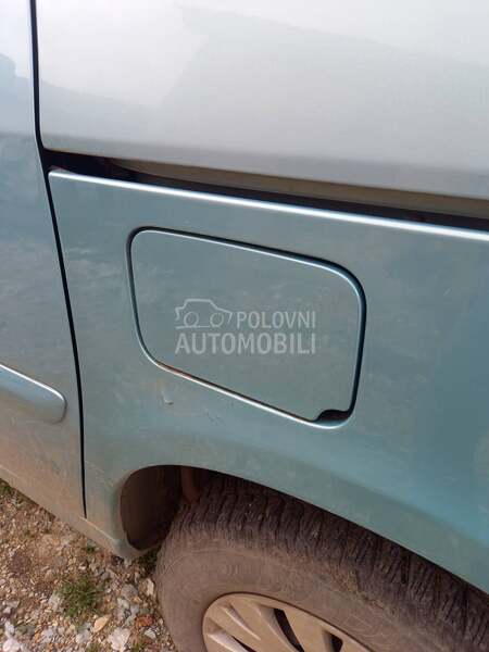 Poklopac rezervoara za Citroen C8