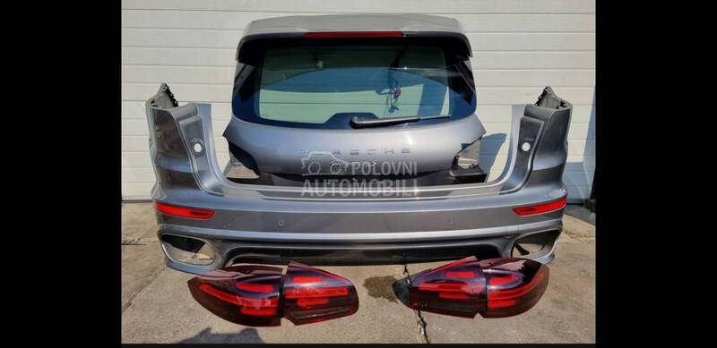 kompletna zadnjica za Porsche Cayenne od 2014. do 2018. god.