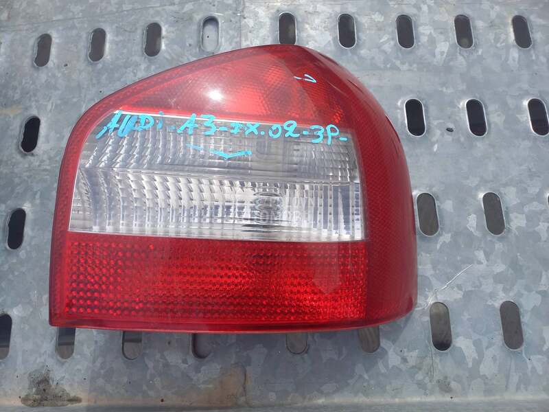 lampa za Audi A3 od 2001. do 2004. god.