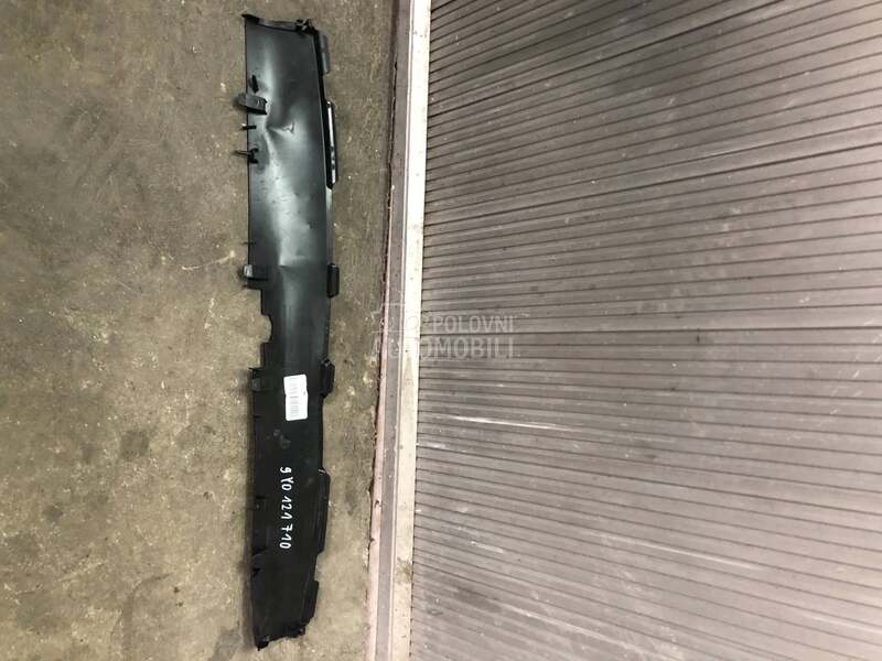 Plastika kod veznog lima  9Y0 za Porsche Cayenne