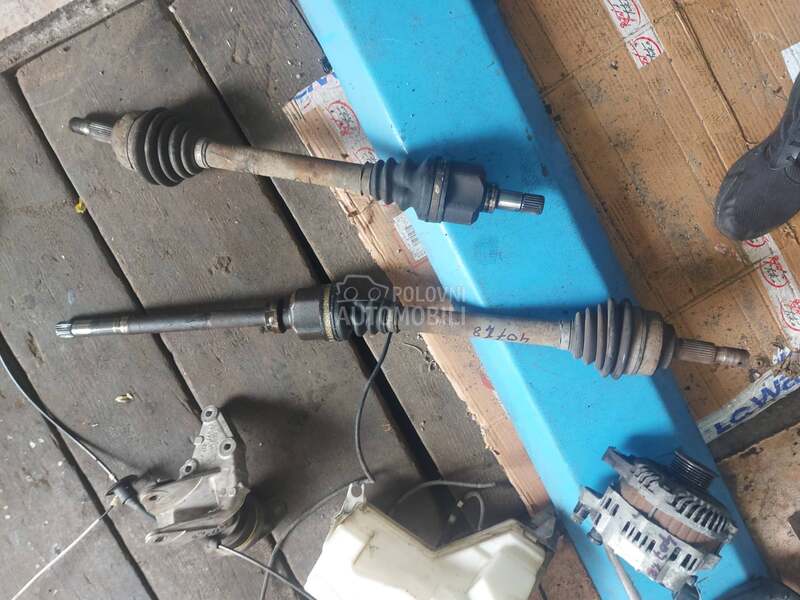 poluosovina poluosovine 1,8i za Peugeot 407
